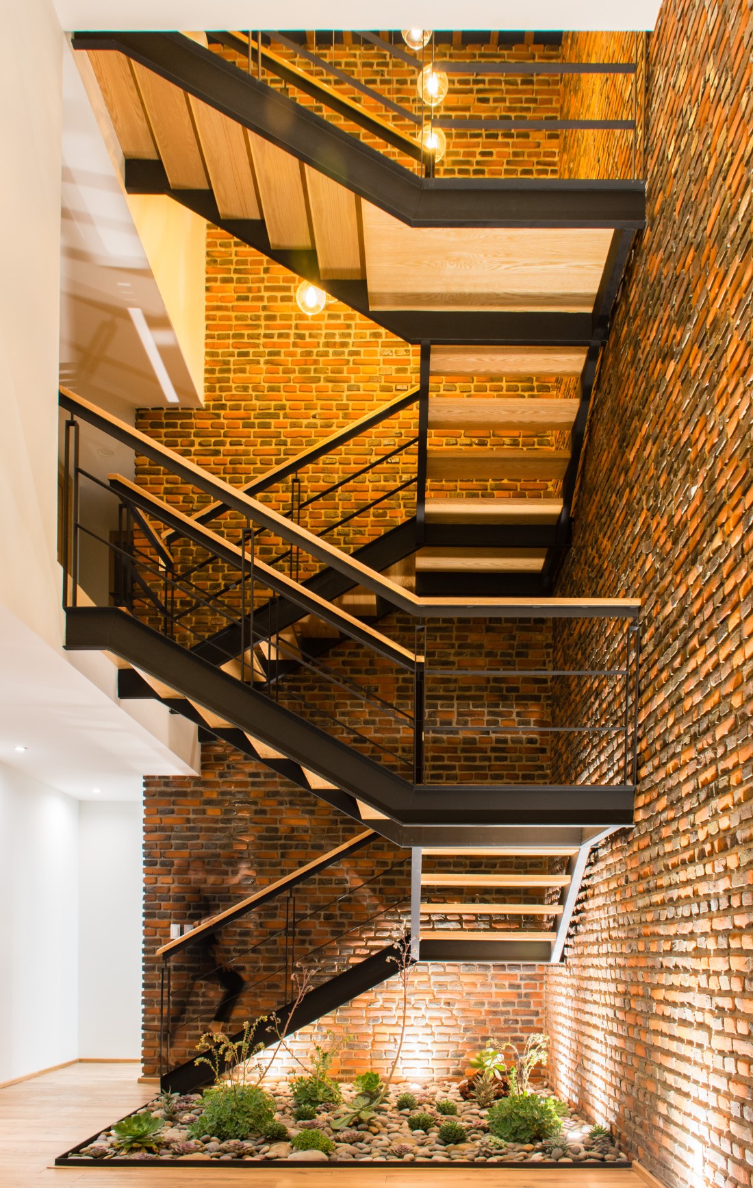 Interior Escalera-01